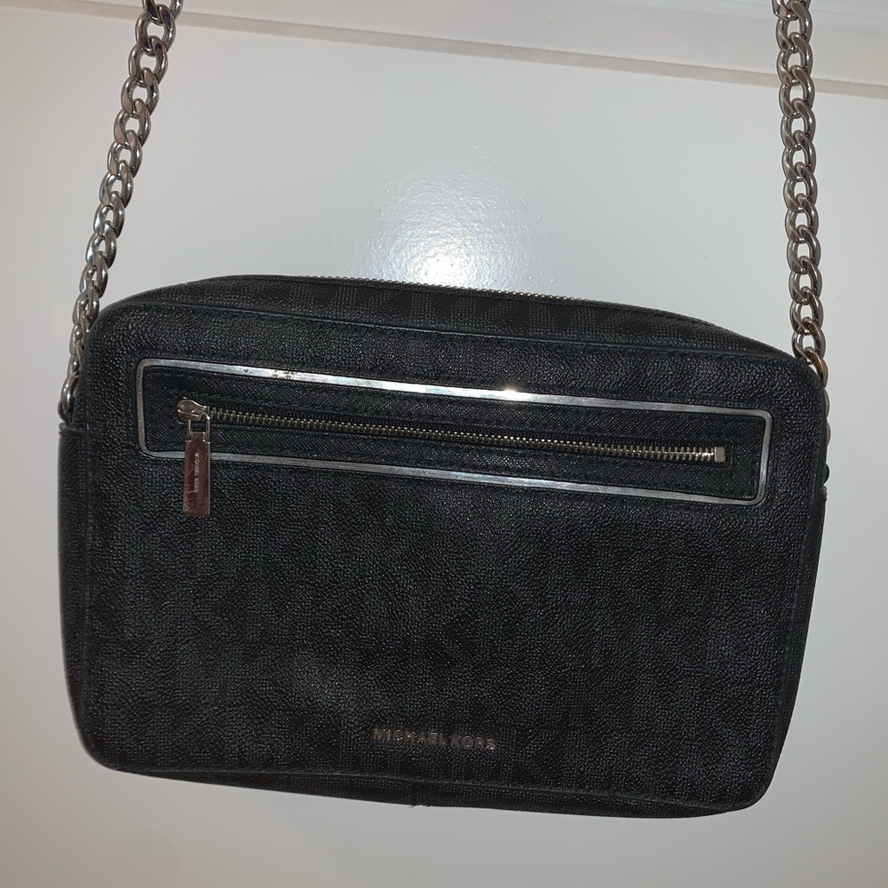 Micheal Kors Black Crossbody